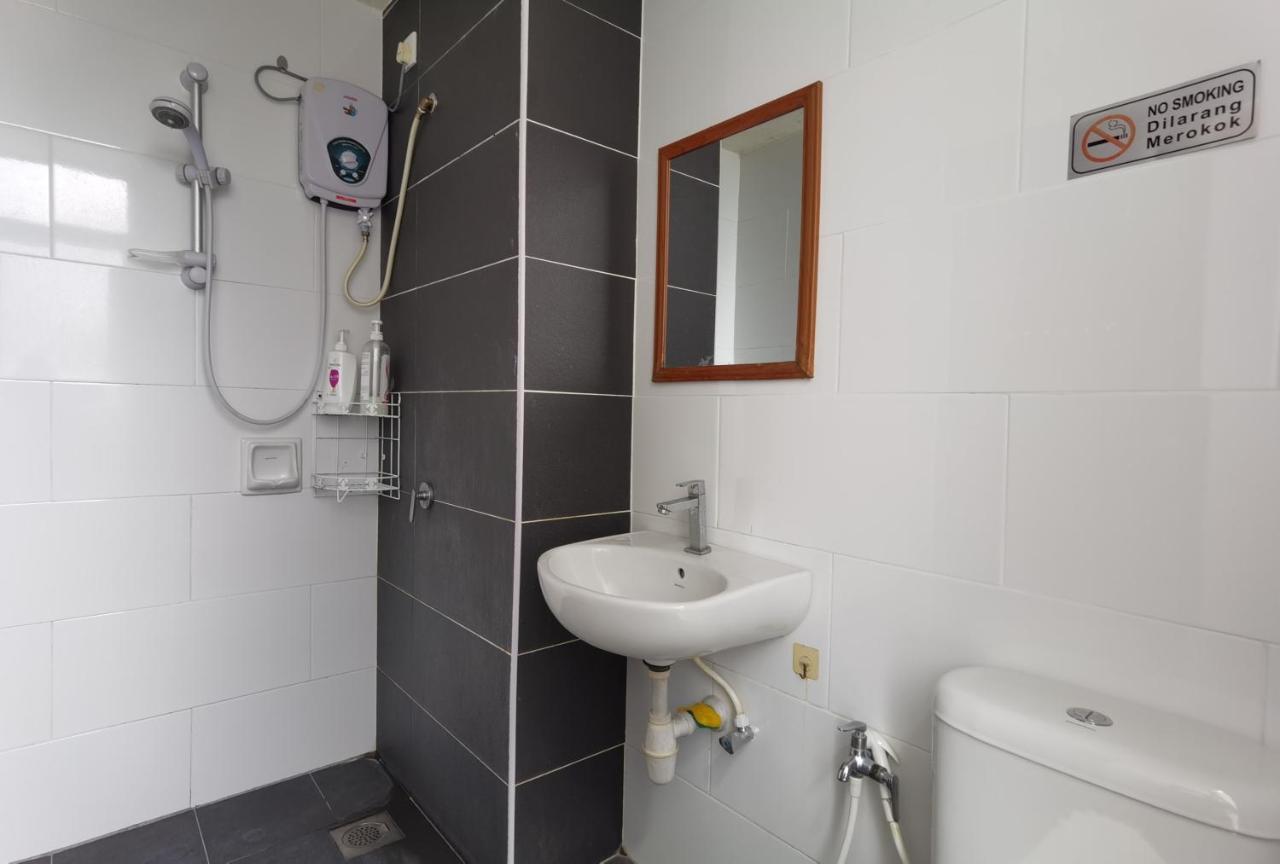 Majestic R&c 2 & 3 Apartemen