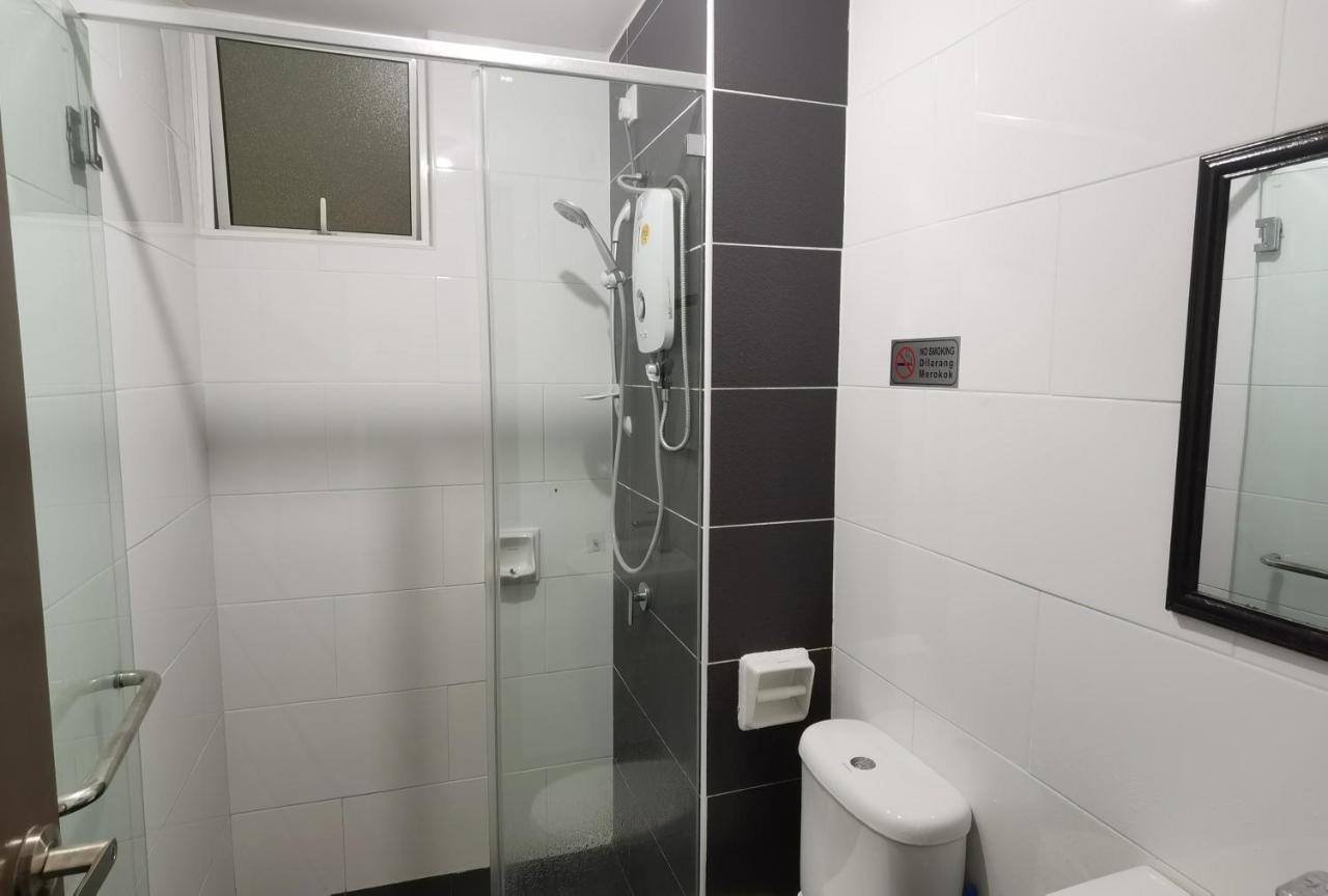 Majestic R&c 2 & 3 Apartemen